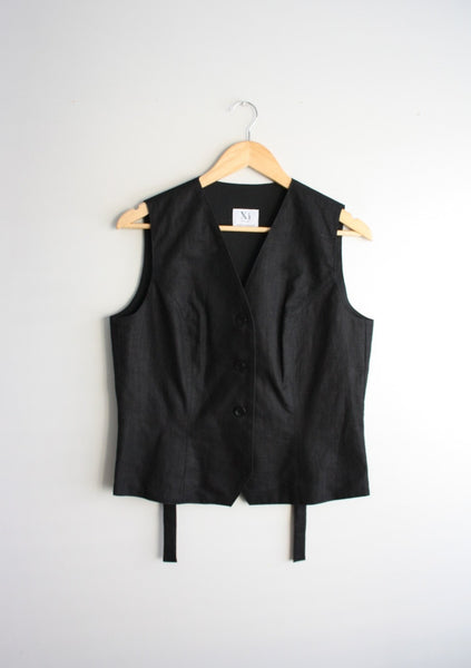 Avery Waistcoat in black size 10 UK