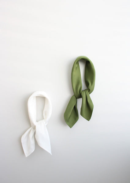 Bamboo silk scarf green