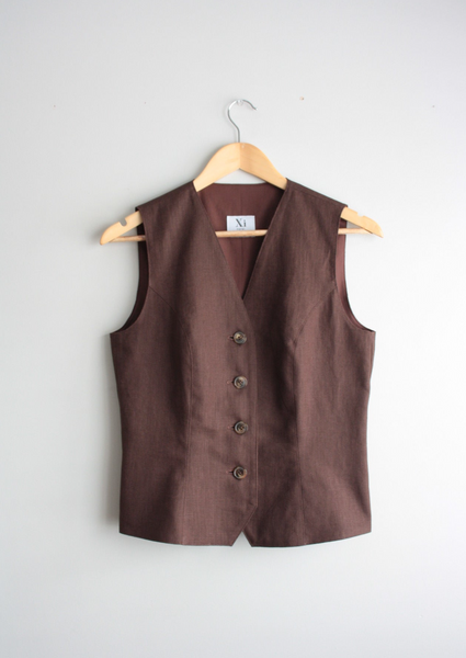 【GIANNETTO】Linen Brown Gilet Size46 The perfect seasonal layering piece, is the linen gilet