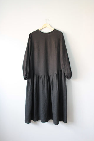Venus black linen dress size S, M, L